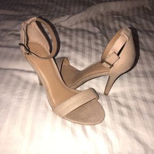 LC Lauren Conrad heels